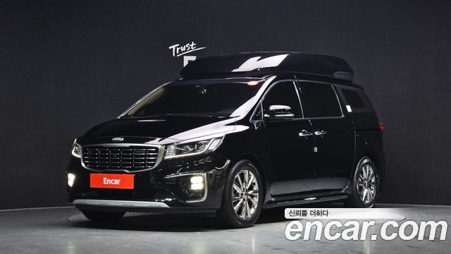 Kia Carnival 9-Seater Hi-Limousine Noblesse Special 2019 — фото 1