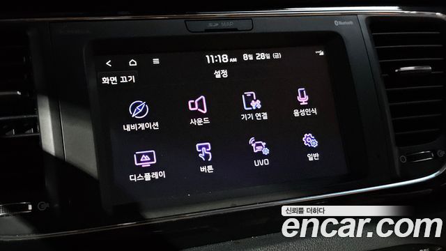 Kia Carnival 9-Seater Hi-Limousine Noblesse Special 2019 — фото 18