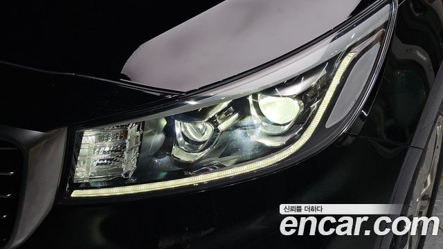 Kia Carnival 9-Seater Hi-Limousine Noblesse Special 2019 — фото 22