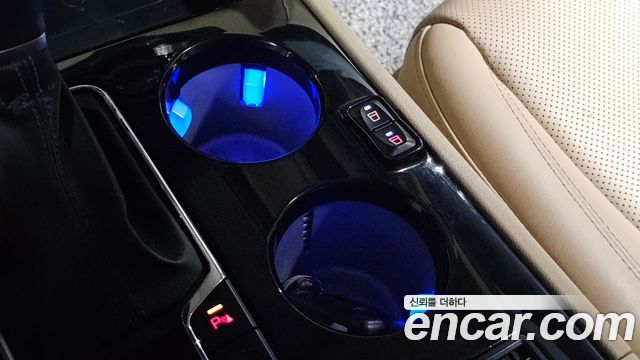 Kia Carnival 9-Seater Hi-Limousine Noblesse Special 2019 — фото 33