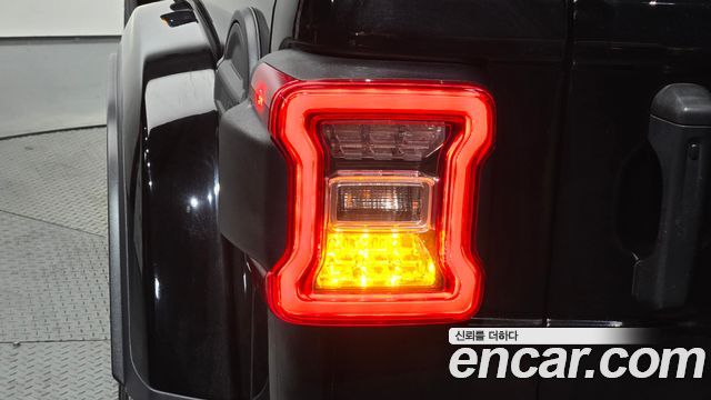 Jeep Wrangler (JL) 2.0 Overland Power Top 4Door 2022 — фото 29