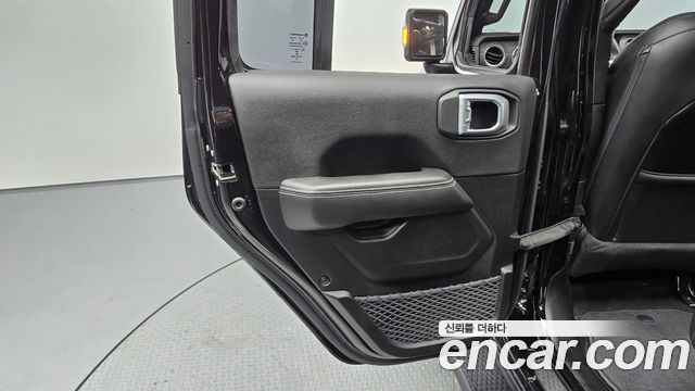 Jeep Wrangler (JL) 2.0 Overland Power Top 4Door 2022 — фото 31