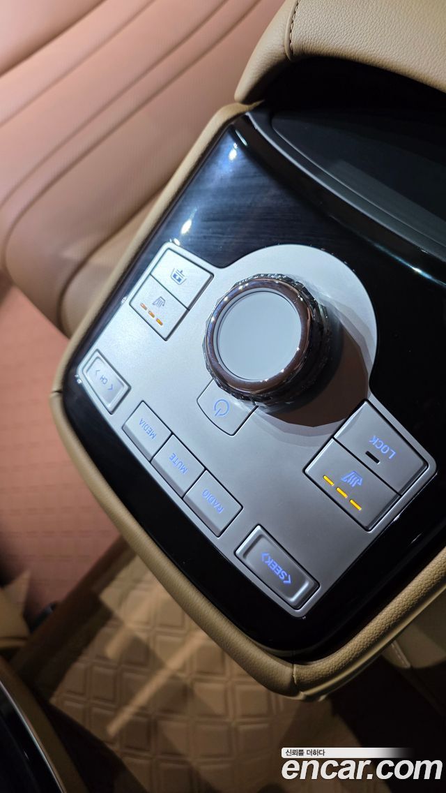 Genesis G80 (RG3) Gasoline 2.5 Turbo 2WD 2025 — фото 19