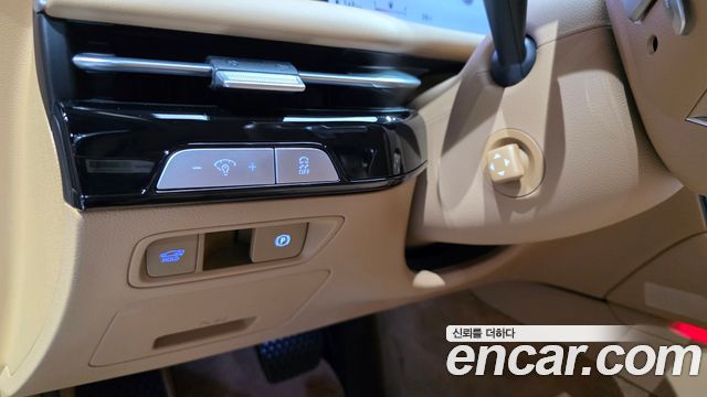 Genesis G80 (RG3) Gasoline 2.5 Turbo 2WD 2025 — фото 27