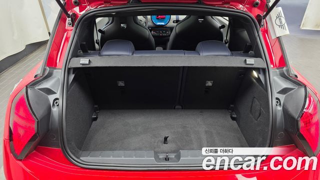 MINI Cooper Electric (IV) SE Favoured 2024 — фото 20