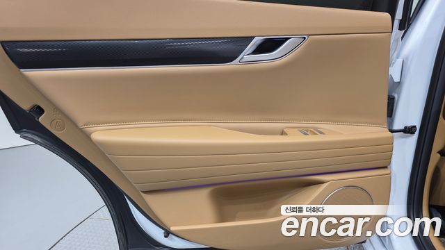 Genesis G80 (RG3) Gasoline 2.5 Turbo AWD 2026 — фото 25