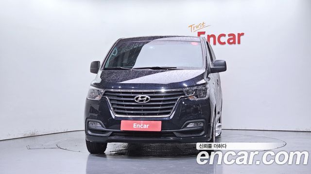 Hyundai Grand Starex Urban 9-Seater Premium 2019 — фото 3