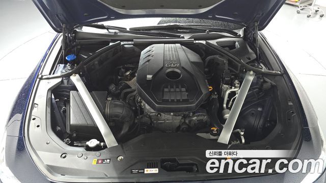 Genesis G70 2.0T Elite 2019 — фото 6
