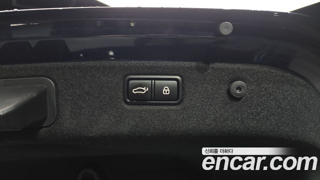 Genesis G70 2.0T Elite 2019 — фото 20