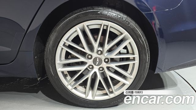 Genesis G70 2.0T Elite 2019 — фото 21