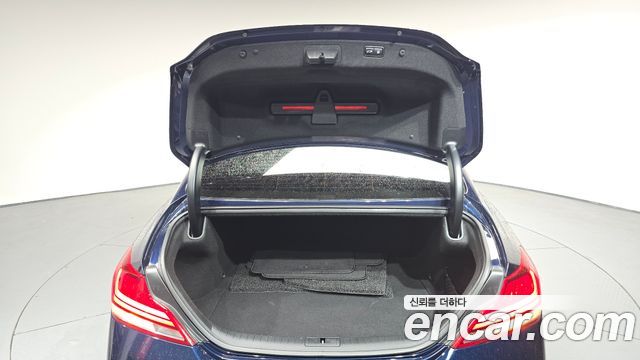 Genesis G70 2.0T Elite 2019 — фото 27