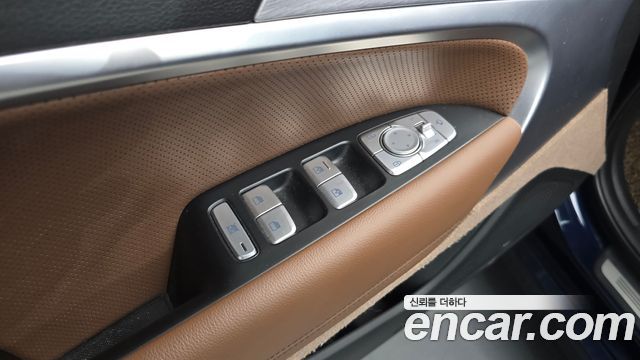 Genesis G70 2.0T Elite 2019 — фото 30