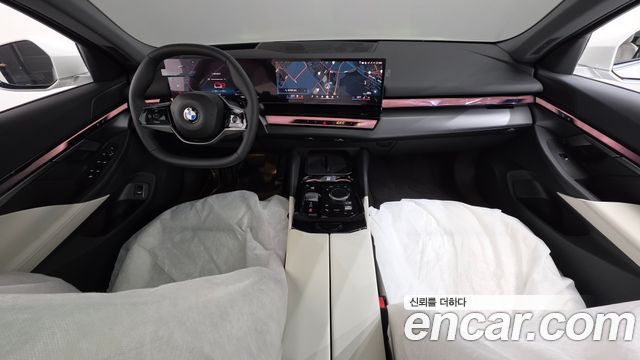 BMW 5 Series (G60) 520i 2025 — фото 7