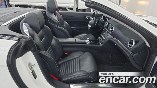 Mercedes-Benz SL-Class SL400 R231 2018 — фото 11