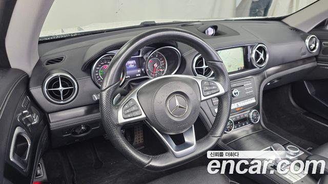 Mercedes-Benz SL-Class SL400 R231 2018 — фото 13