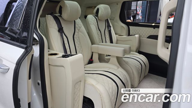 Kia Carnival (IV) Gasoline 9-seater Limousine(Special vehicle) 2021 — фото 15