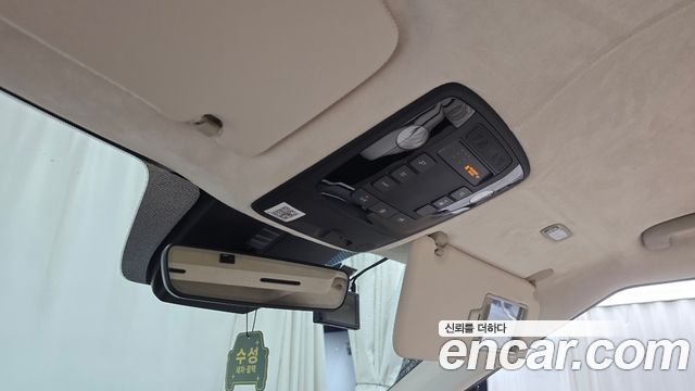 Kia Carnival (IV) Gasoline 9-seater Limousine(Special vehicle) 2021 — фото 20