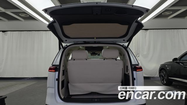 Kia Carnival (IV) Gasoline 9-seater Limousine(Special vehicle) 2021 — фото 24