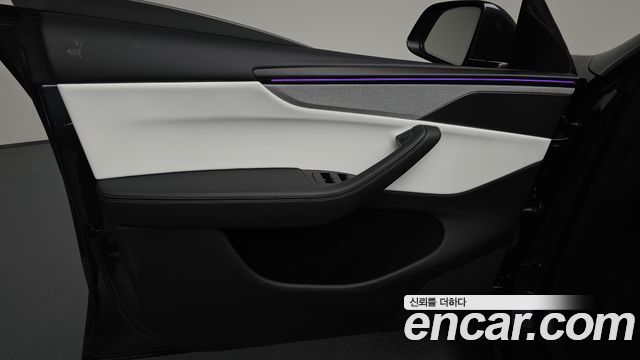 Tesla Model Y Long Range AWD 2025 — фото 24