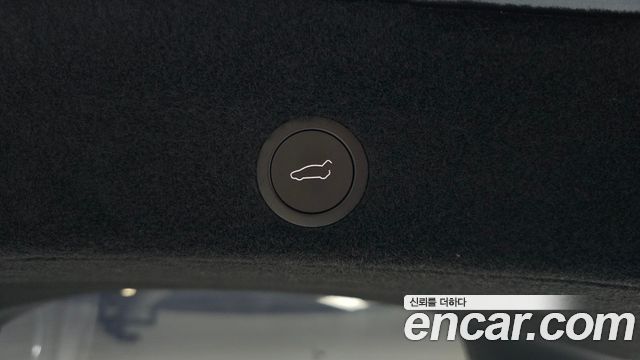 Tesla Model Y Long Range AWD 2025 — фото 34