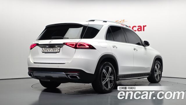 Mercedes-Benz GLE-Class (W167) GLE300d 4MATIC 2019 — фото 2