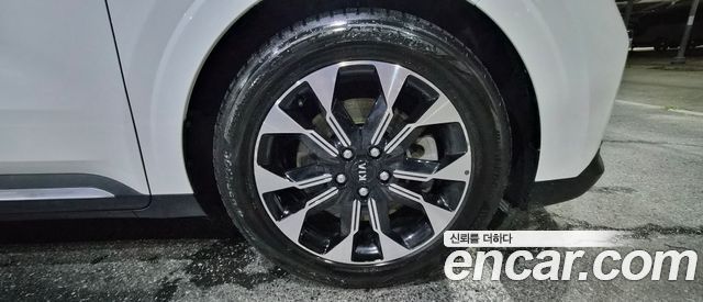 Kia Carnival (IV) Gasoline 9-Seater Noblesse 2021 — фото 5