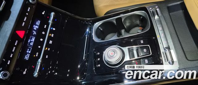 Kia Carnival (IV) Gasoline 9-Seater Noblesse 2021 — фото 9