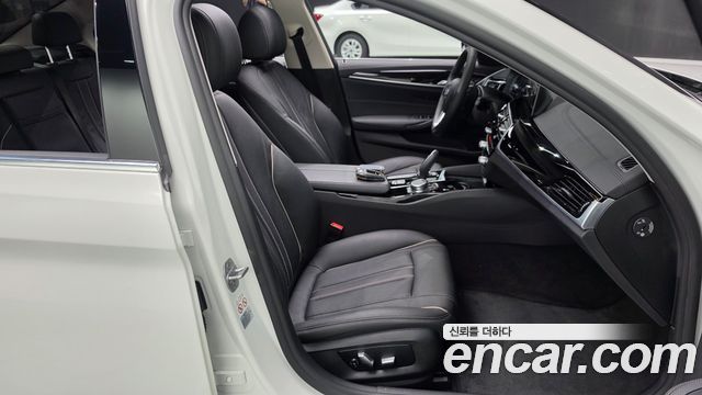 BMW 5 Series (G30) 520i Luxury 2019 — фото 32