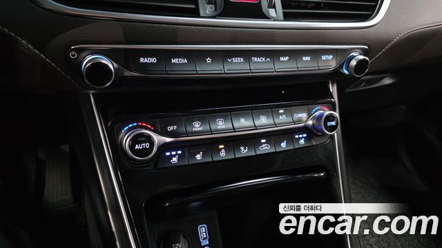 Hyundai Grandeur (IG) 2.4 Premium 2019 — фото 16