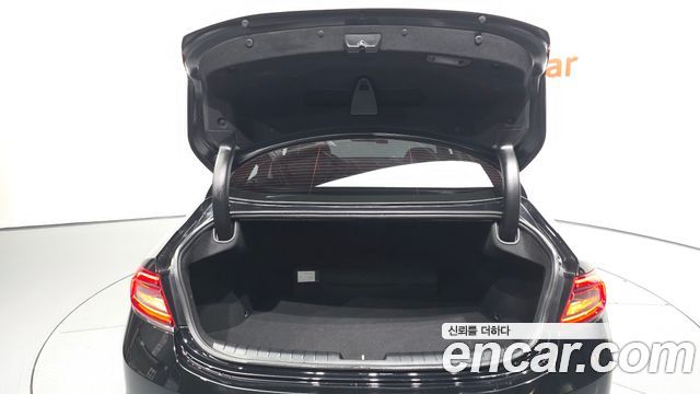 Hyundai Grandeur (IG) 2.4 Premium 2019 — фото 20