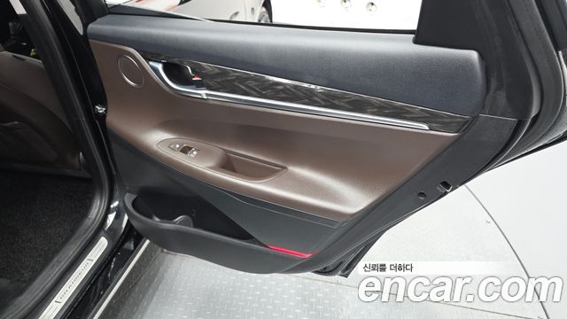 Hyundai Grandeur (IG) 2.4 Premium 2019 — фото 25