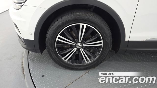 Volkswagen Tiguan (II) 2.0 TDI Prestige 2020 — фото 5
