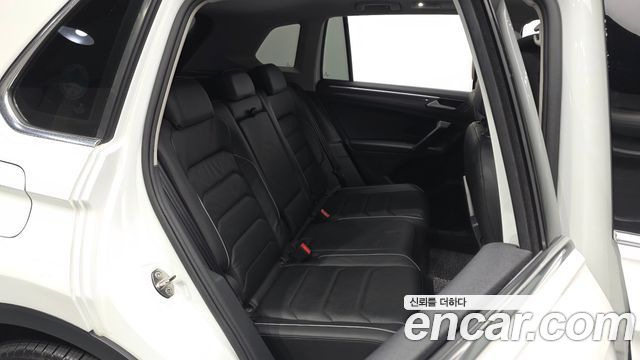 Volkswagen Tiguan (II) 2.0 TDI Prestige 2020 — фото 11