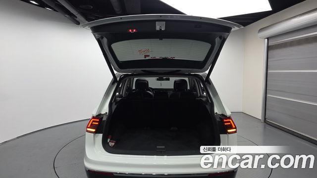 Volkswagen Tiguan (II) 2.0 TDI Prestige 2020 — фото 20