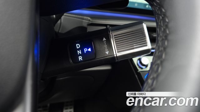 Hyundai Santa Fe (MX5) HEV 1.6 2WD Calligraphy 2024 — фото 9