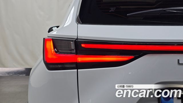 Lexus NX350h (II) Luxury 2026 — фото 23