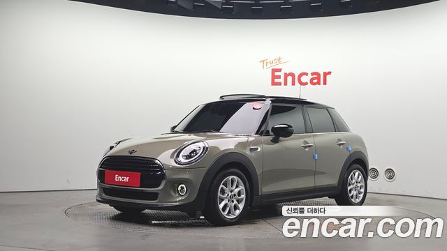 MINI Cooper 5Door HIGH 3rd 2020 — фото 1