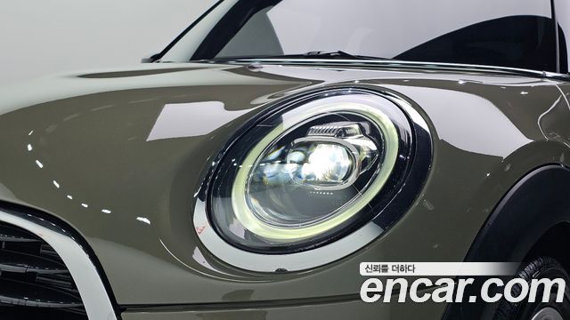 MINI Cooper 5Door HIGH 3rd 2020 — фото 28