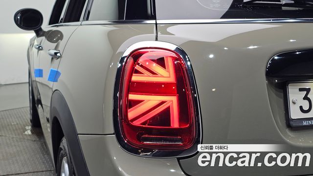 MINI Cooper 5Door HIGH 3rd 2020 — фото 29