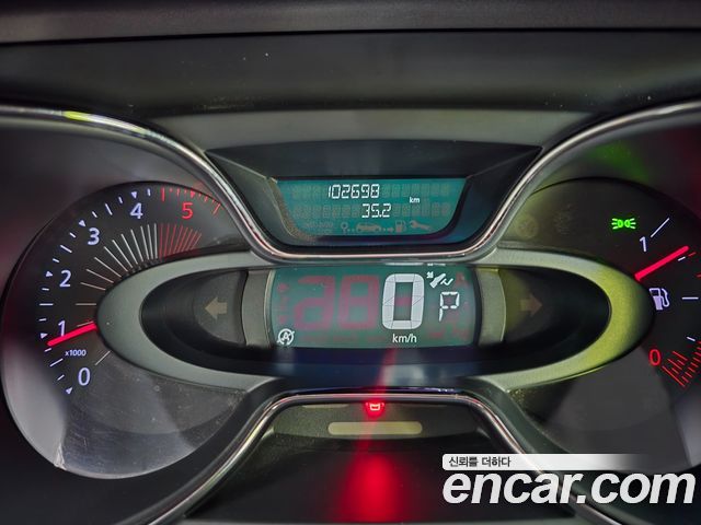 Renault Korea QM3 RE Signature 2017 — фото 8