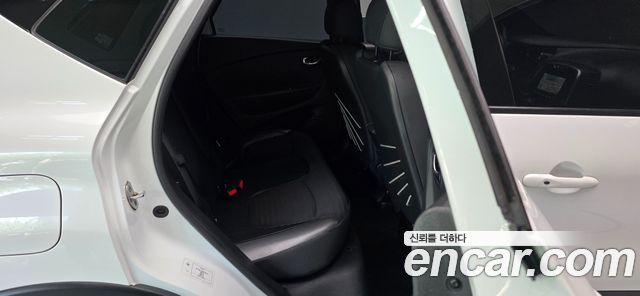 Renault Korea QM3 RE Signature 2017 — фото 18
