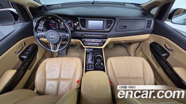 Kia Carnival 9-Seater Noblesse Special 2020 — фото 7