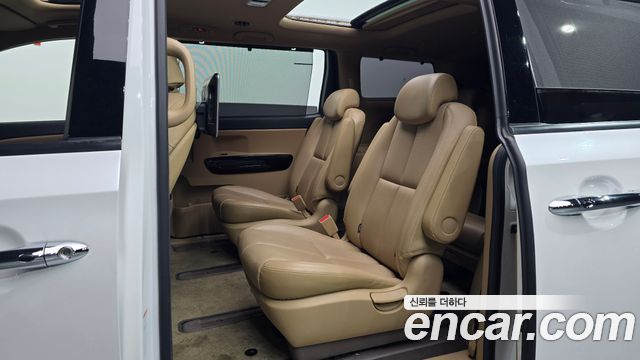 Kia Carnival 9-Seater Noblesse Special 2020 — фото 12