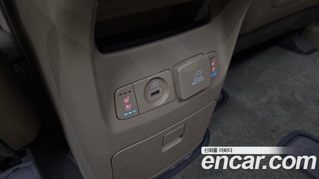 Kia Carnival 9-Seater Noblesse Special 2020 — фото 20