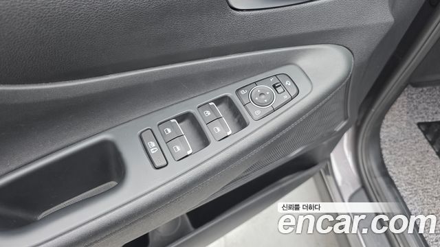 Hyundai Santa Fe Diesel 2.2 2WD Exclusive 2023 — фото 18