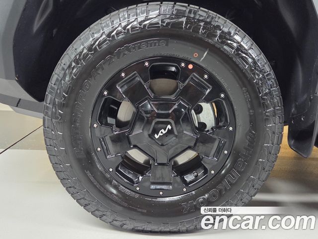 Kia Tasman 2.5T Gasoline 4WD X-Pro 2026 — фото 24