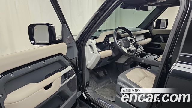 Land Rover Defender (L663) 110 P300 X-Dynamic SE 2022 — фото 10