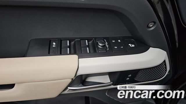 Land Rover Defender (L663) 110 P300 X-Dynamic SE 2022 — фото 27