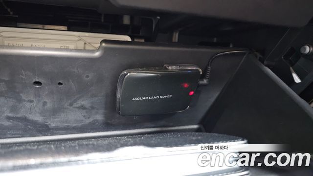 Land Rover Defender (L663) 110 P300 X-Dynamic SE 2022 — фото 28