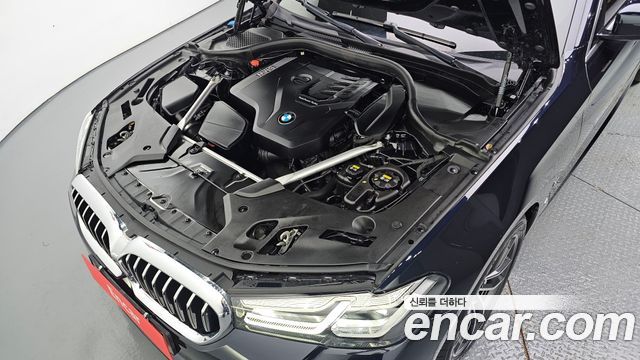 BMW 5 Series (G30) 520i M Sport 2022 — фото 6